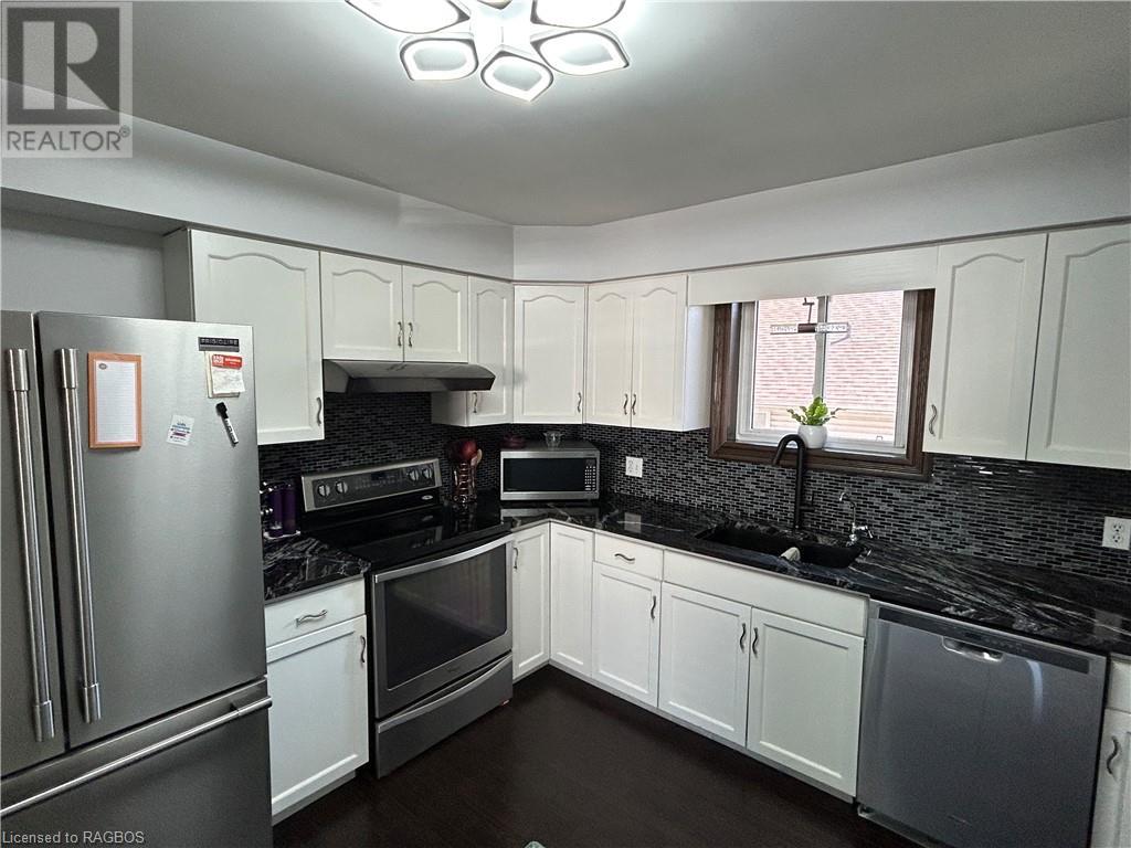 213 Queen Street S, Durham, Ontario  N0G 1R0 - Photo 9 - 40546506