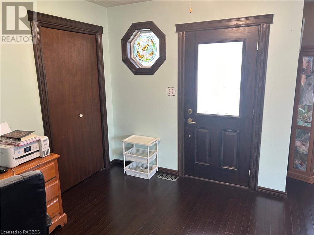 213 Queen Street S, Durham, Ontario  N0G 1R0 - Photo 3 - 40546506