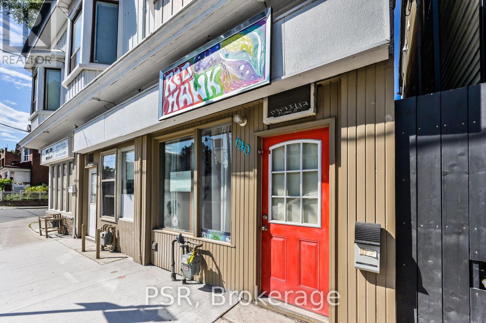 640 Pape Ave, Toronto, Ontario  M4K 3S3 - Photo 2 - E8104920