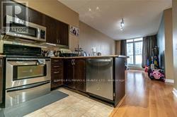 #807 -388 Prince Of Wales Dr, Mississauga, Ontario  L5B 0A1 - Photo 17 - W8105034