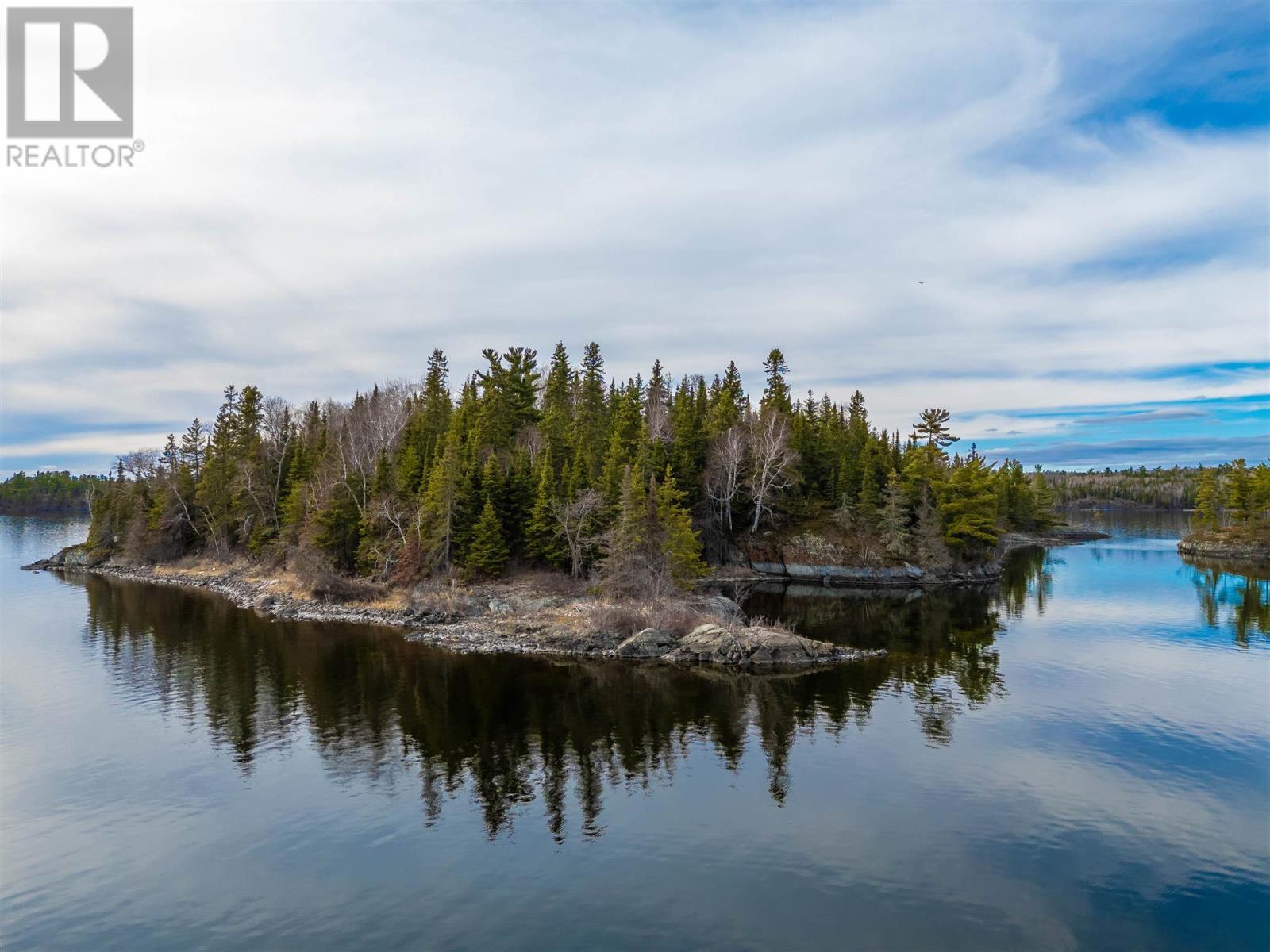 Island D49, Matheson Bay, Lake Of The Woods, Kenora, Ontario  P0X 1H0 - Photo 4 - TB233564