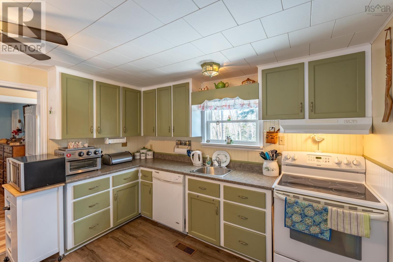 2567 Fourth Lake Road, Doucetteville, Nova Scotia  B0W 1H0 - Photo 12 - 202403721