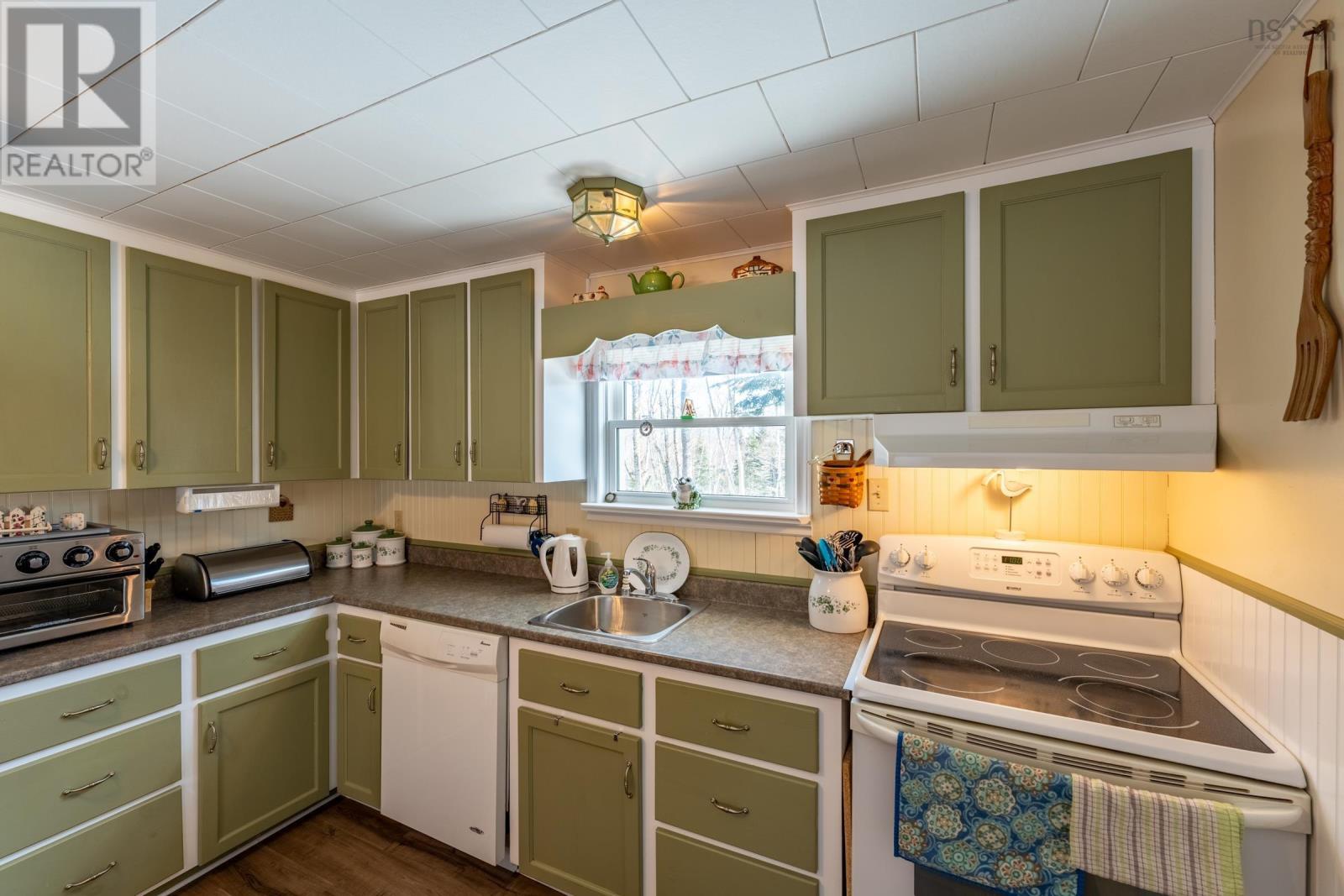 2567 Fourth Lake Road, Doucetteville, Nova Scotia  B0W 1H0 - Photo 13 - 202403721