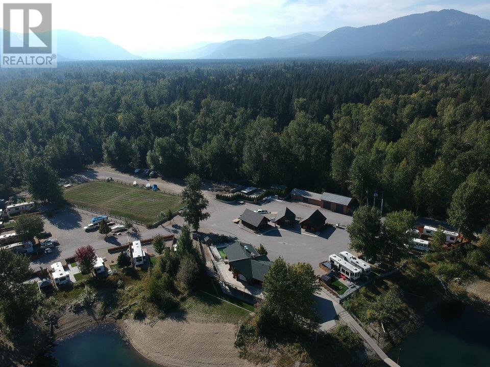 52 Cottonwood Drive N, Lee Creek, British Columbia  V0E 1M4 - Photo 15 - 10305608