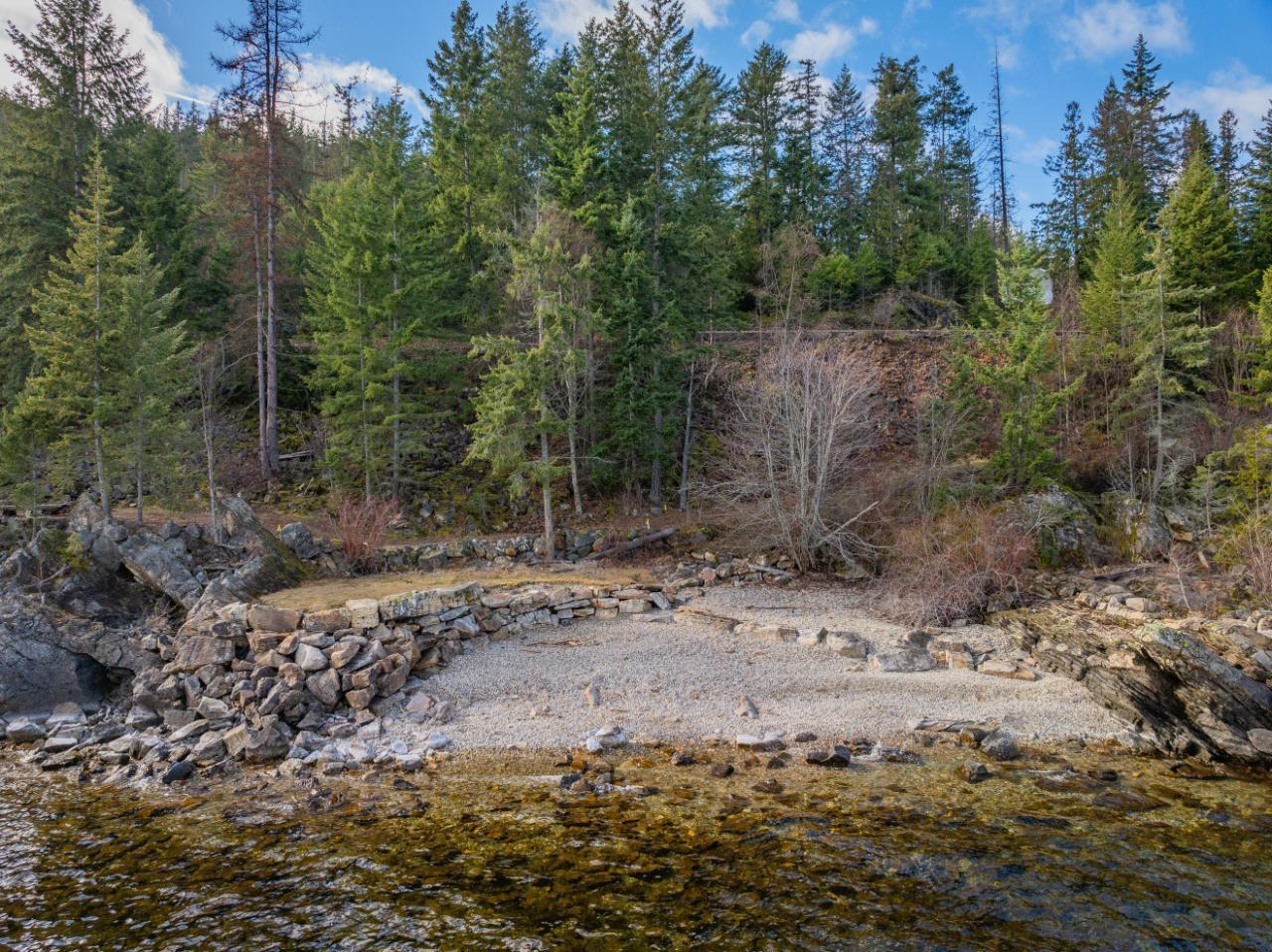 397 Park Avenue, Procter, British Columbia  V1L 0B6 - Photo 6 - 2475151