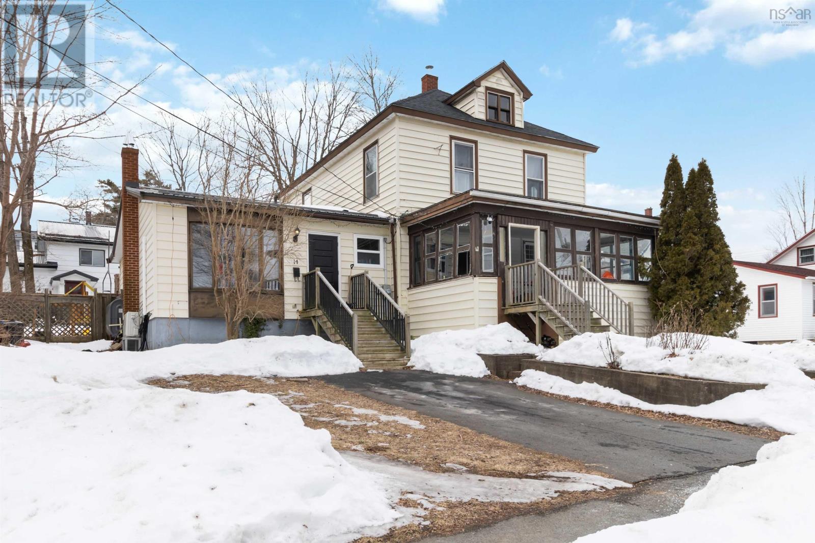 14 Scotia Street, Bridgewater, Nova Scotia  B4V 1E5 - Photo 3 - 202403705