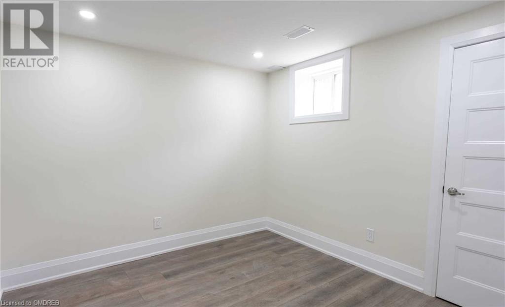 18 Divers Road Unit# Bsmt, Brampton, Ontario  L7A 5C8 - Photo 8 - 40547402