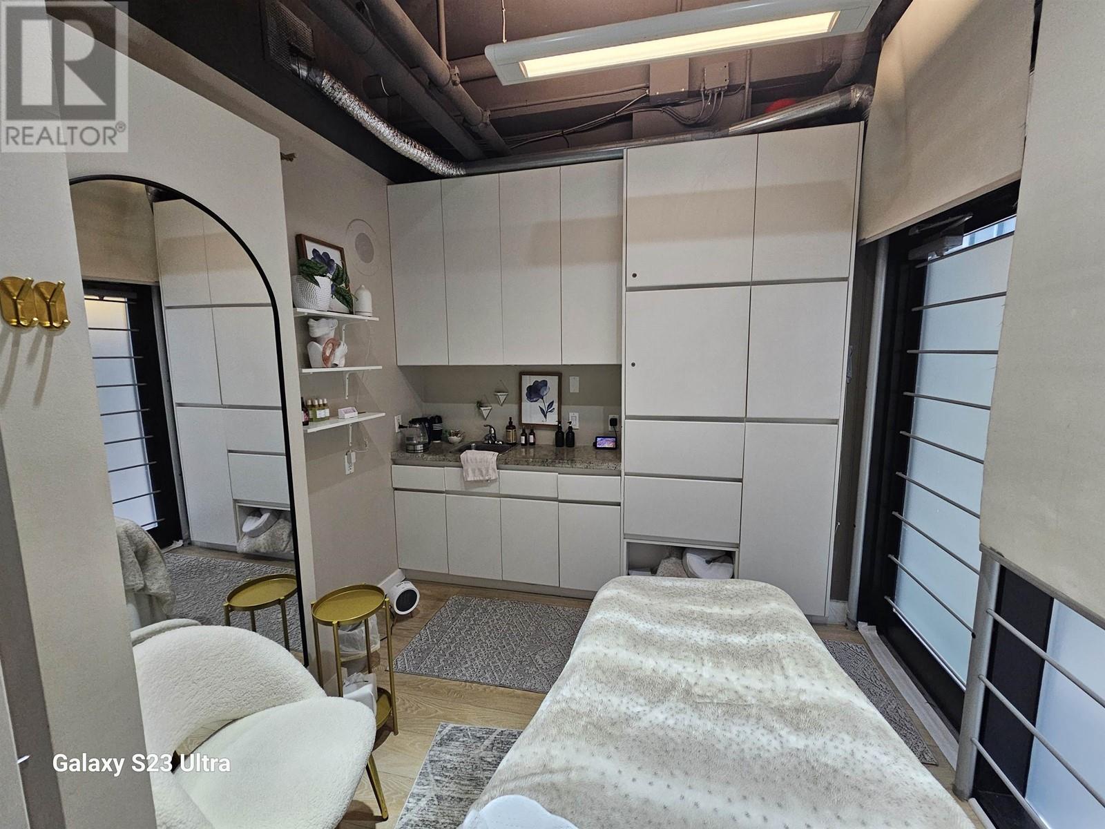 1618 W 1st Avenue, Vancouver, British Columbia  V6J 1G1 - Photo 6 - C8058003