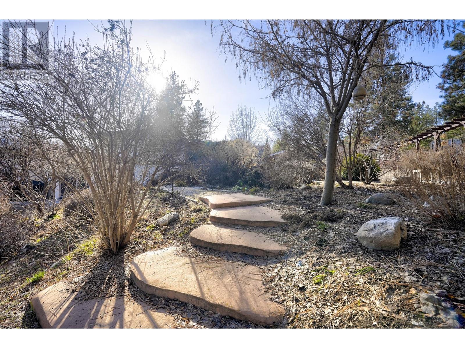 12808 Mclarty Place Summerland