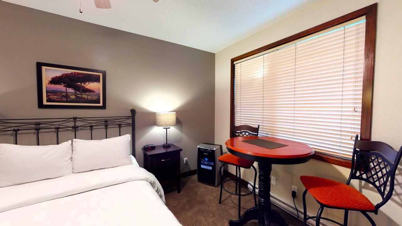 614 B - 600 Bighorn Boulevard, Radium Hot Springs, British Columbia  V0A 1M0 - Photo 32 - 2475202