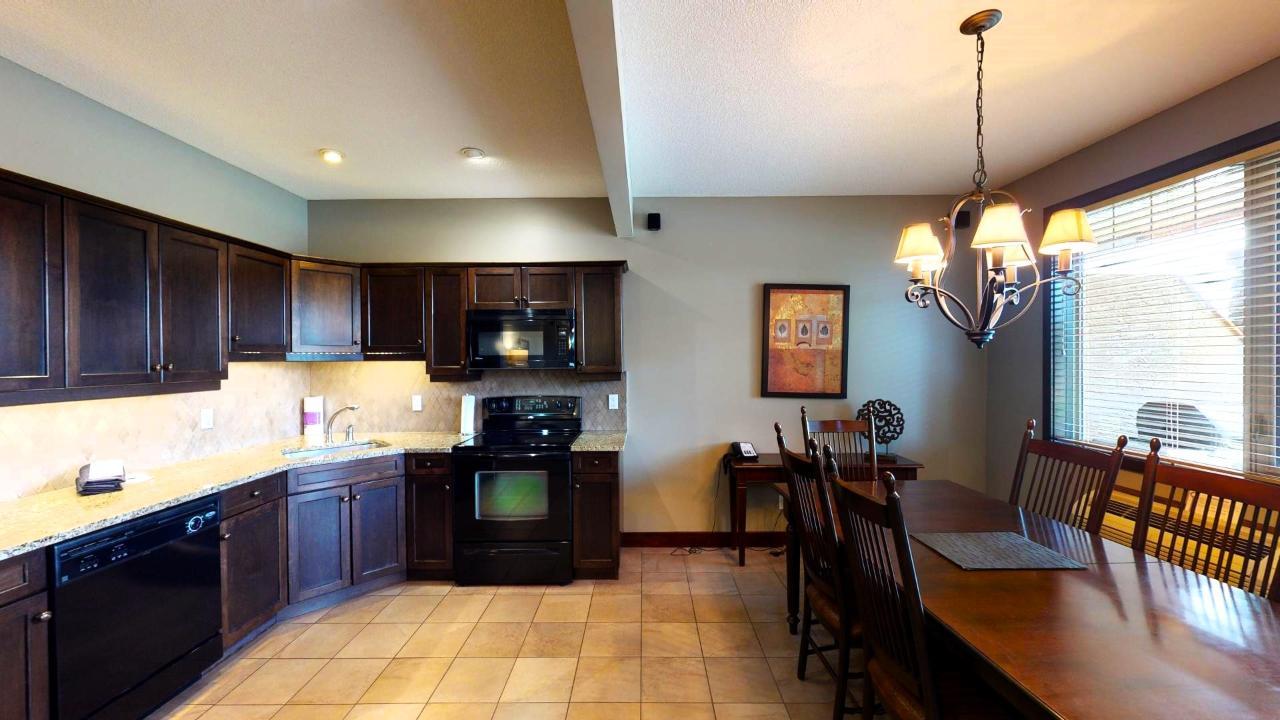 614 B - 600 Bighorn Boulevard, Radium Hot Springs, British Columbia  V0A 1M0 - Photo 9 - 2475202