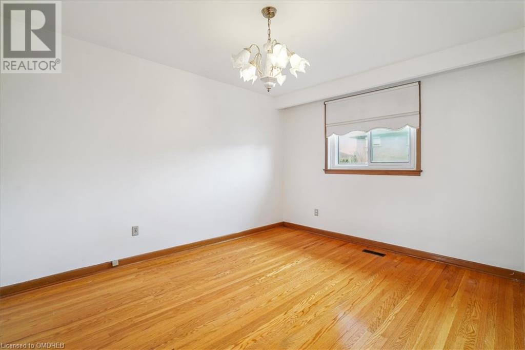 32 Killamarsh Drive, North York, Ontario  M3J 1J3 - Photo 14 - 40545866