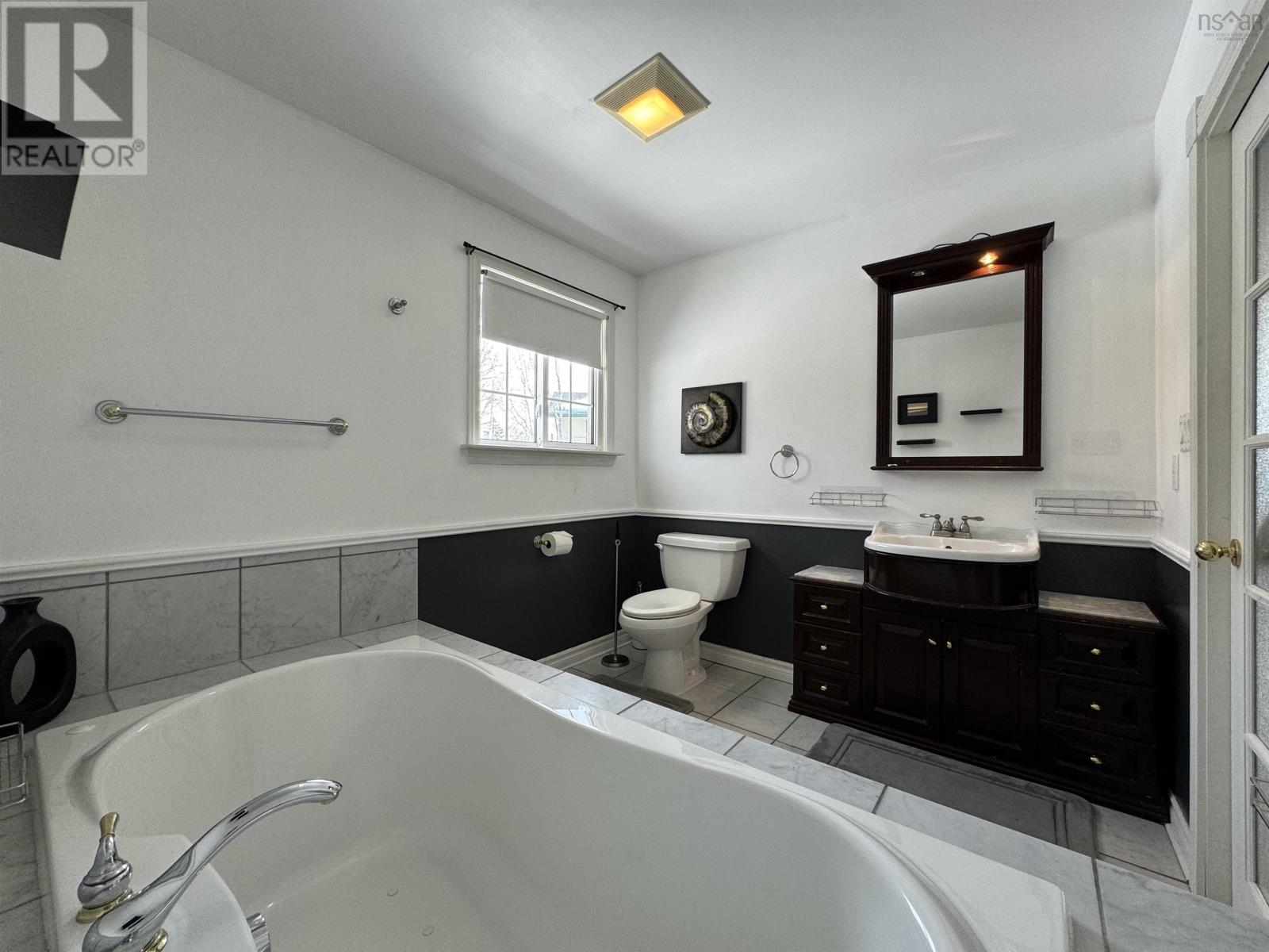 14 Birchwood Court, Port Hawkesbury, Nova Scotia  B9A 3H9 - Photo 16 - 202403732