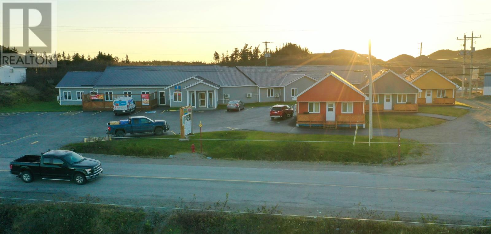 96-98 Canada Drive, Harbour Breton, A0H1P0, ,Multi-family,For sale,Canada,1268159