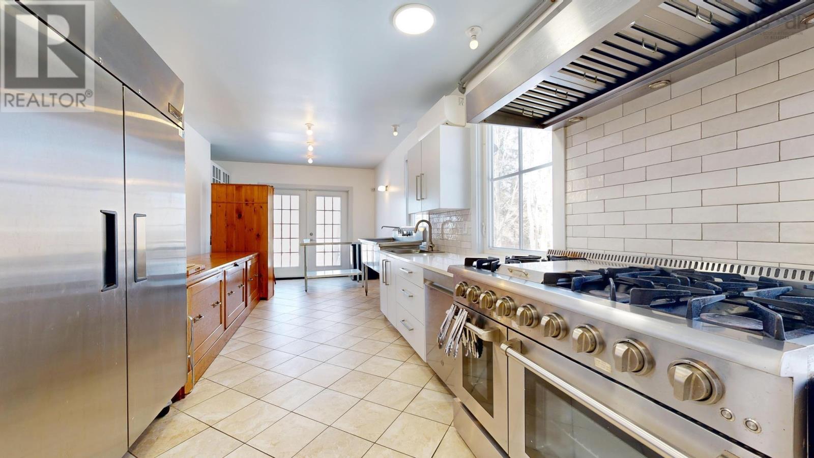 250 Main Street, Wolfville, Nova Scotia  B4P 1C4 - Photo 17 - 202403682