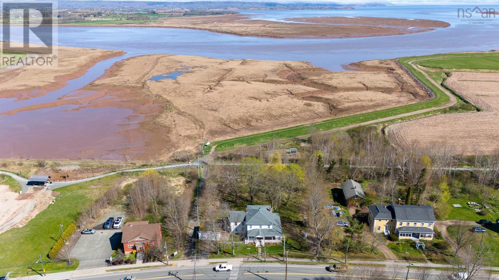 250 Main Street, Wolfville, Nova Scotia  B4P 1C4 - Photo 5 - 202403682