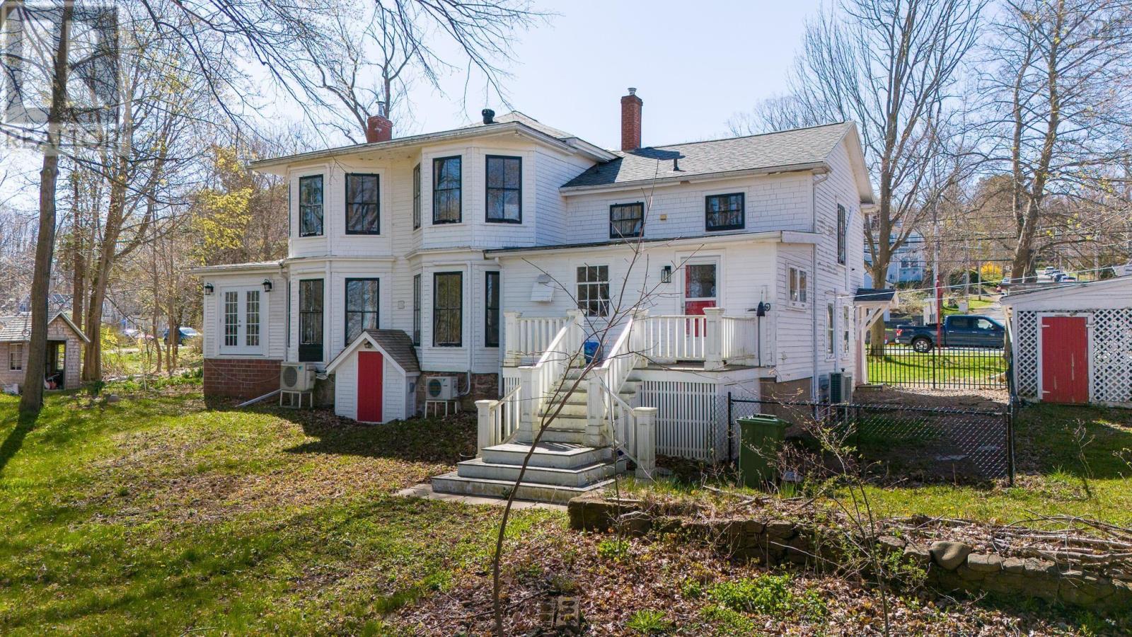 250 Main Street, Wolfville, Nova Scotia  B4P 1C4 - Photo 6 - 202403682