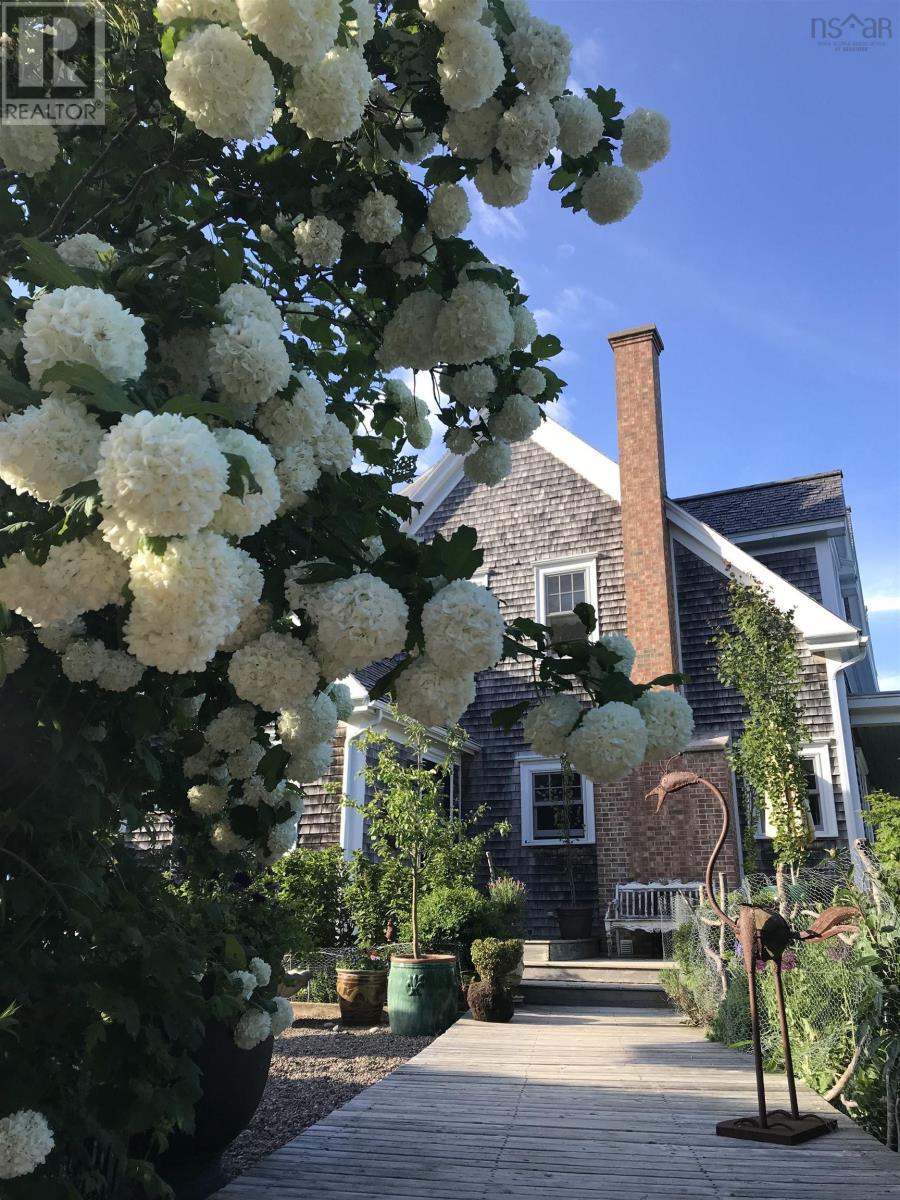 3374 Highway 332, Rose Bay, Nova Scotia  B0J 2X0 - Photo 2 - 202403742