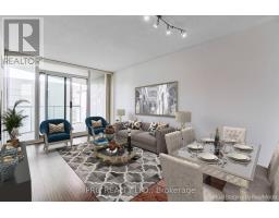 #2015 -30 GRAND TRUNK CRES