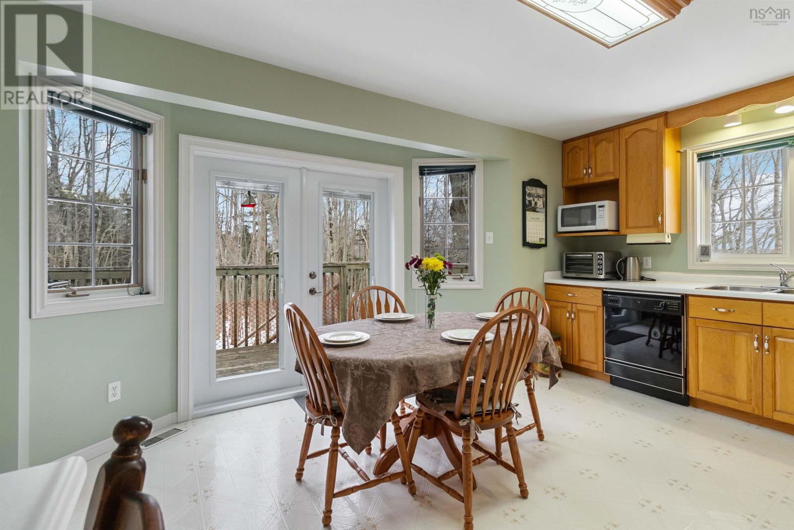 364 Brady Street, Bridgewater, Nova Scotia  B4V 3W4 - Photo 10 - 202403710