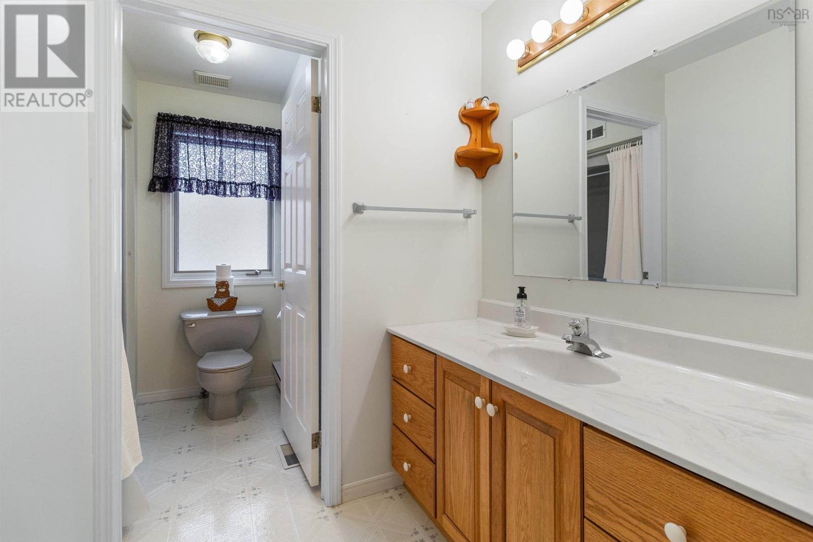 364 Brady Street, Bridgewater, Nova Scotia  B4V 3W4 - Photo 25 - 202403710