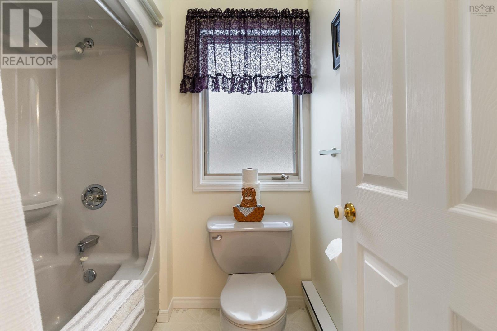 364 Brady Street, Bridgewater, Nova Scotia  B4V 3W4 - Photo 26 - 202403710