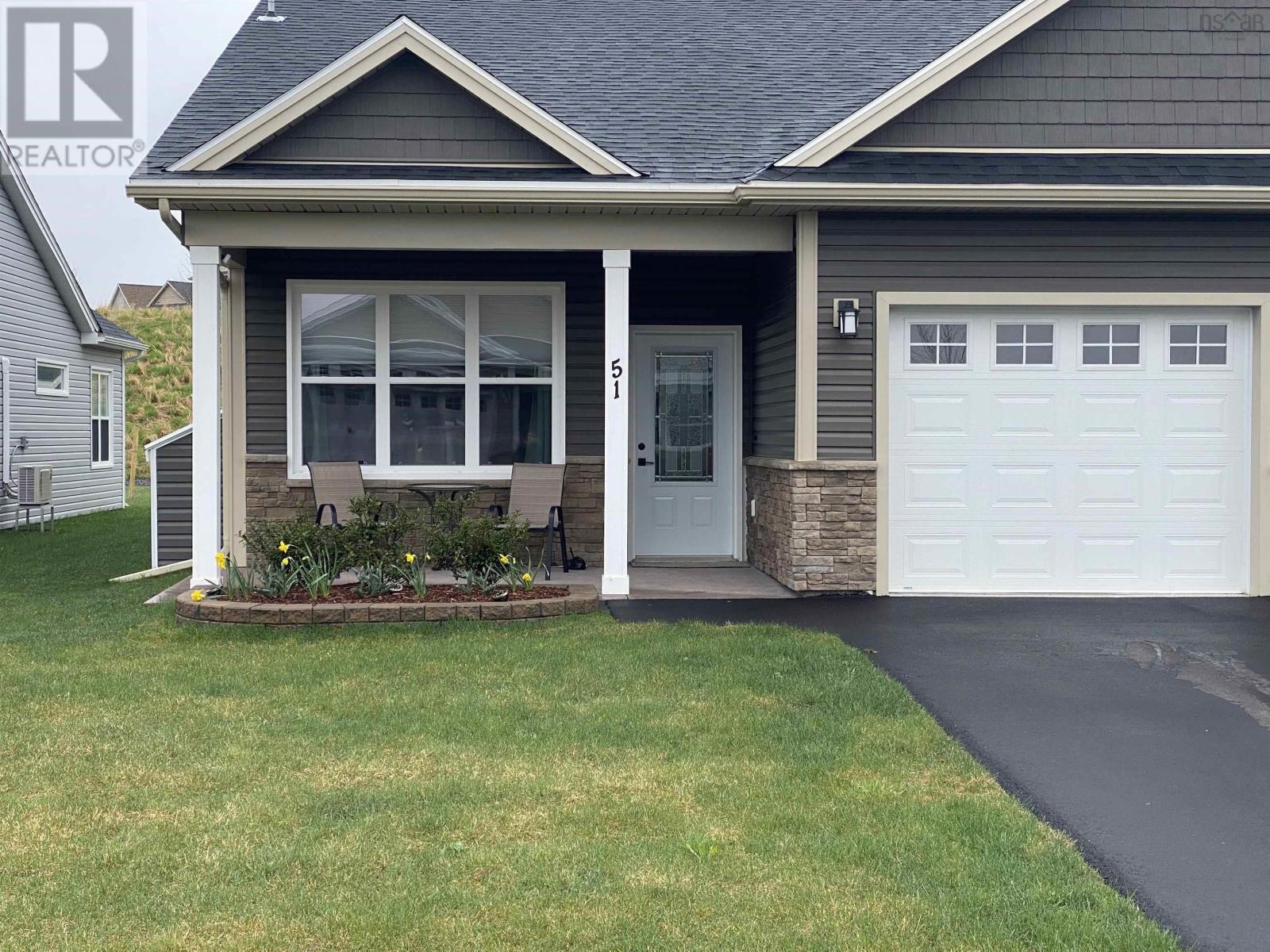 51 Thistle Street, Falmouth, Nova Scotia  B0P 1L0 - Photo 2 - 202403757