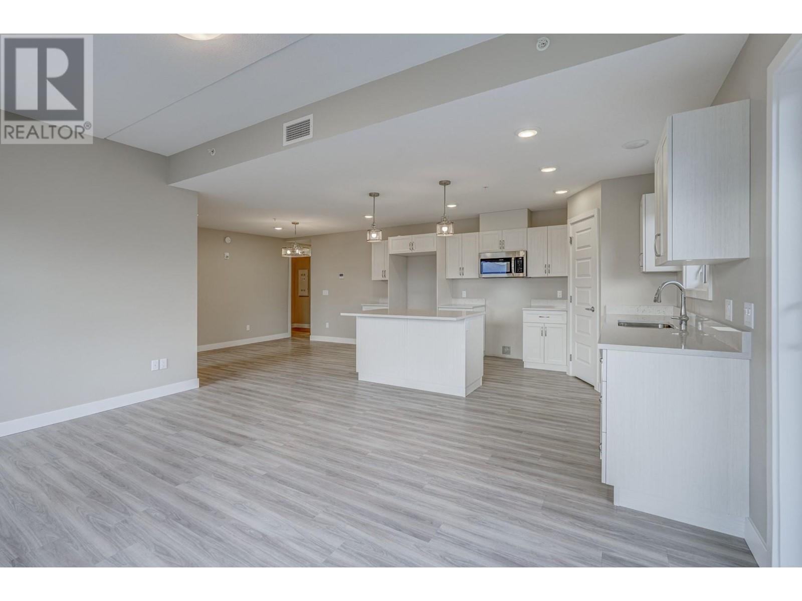 5620 51st Street Unit# 304, Osoyoos, British Columbia  V0H 1V6 - Photo 8 - 10305720