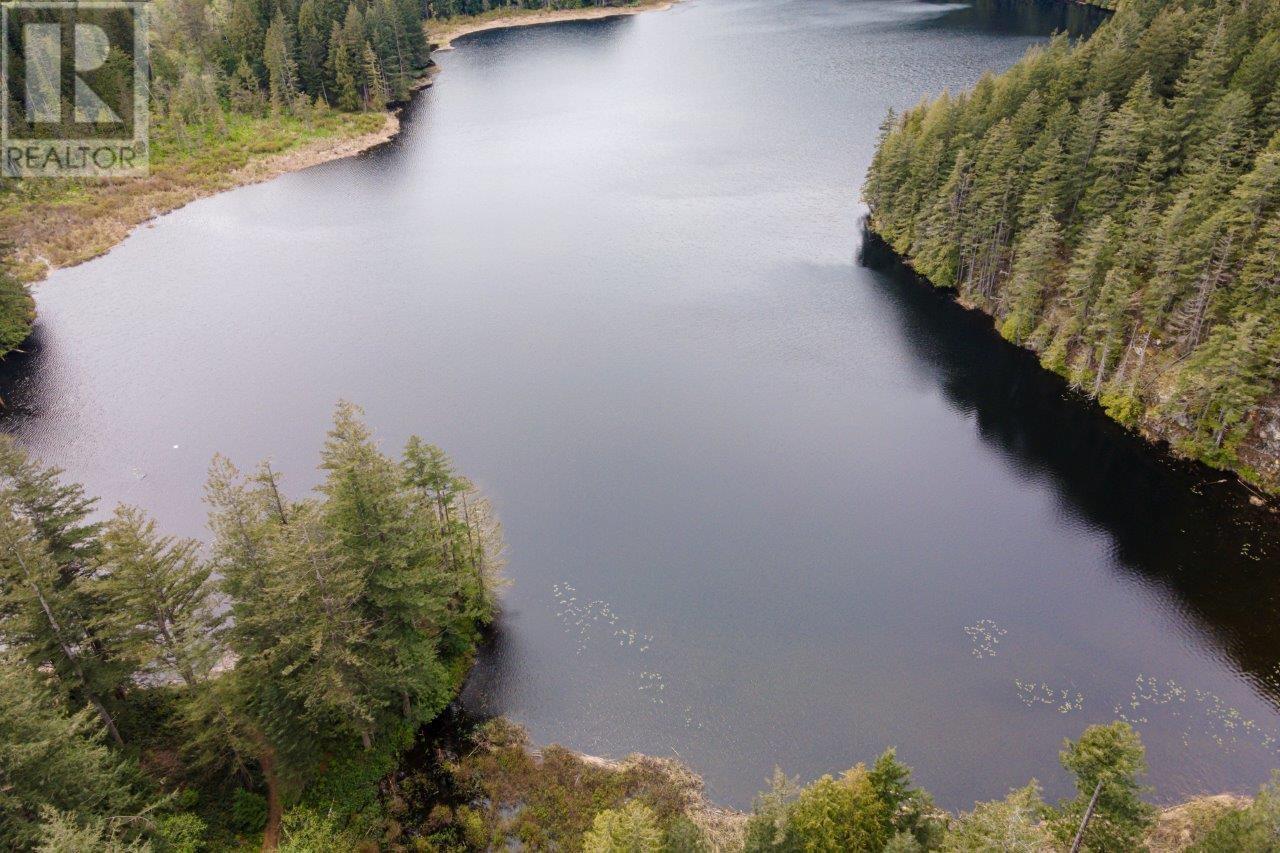 857 Forster Lane, Bowen Island, British Columbia  V0N 1G2 - Photo 2 - R2854799