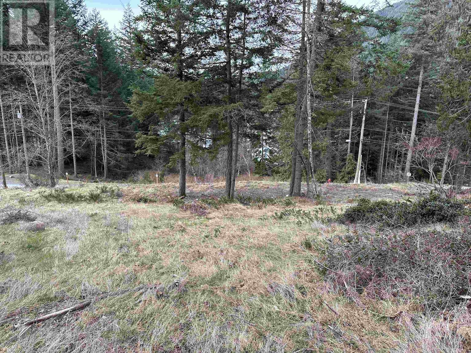 857 Forster Lane, Bowen Island, British Columbia  V0N 1G2 - Photo 3 - R2854799