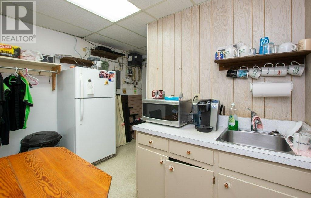 709 Shuswap Ave, Chase, British Columbia    - Photo 15 - 177006