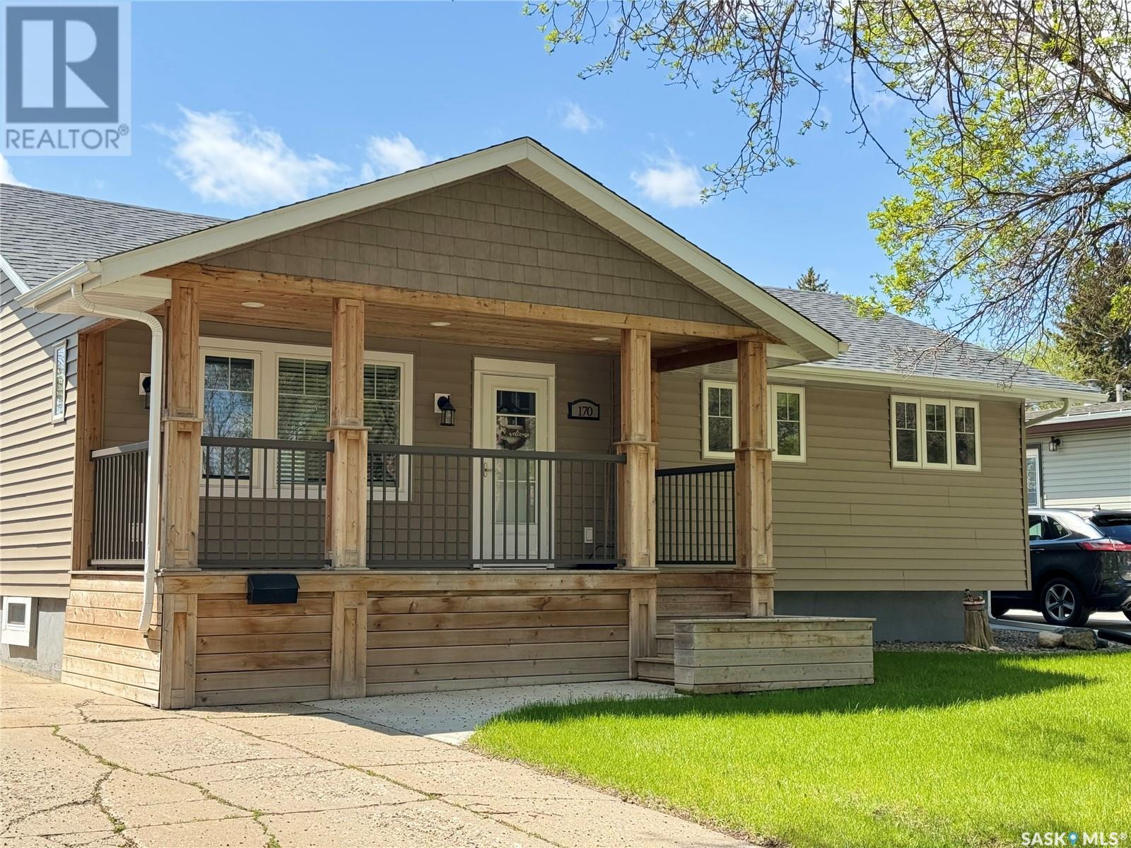 170 ASH DRIVE, weyburn, Saskatchewan