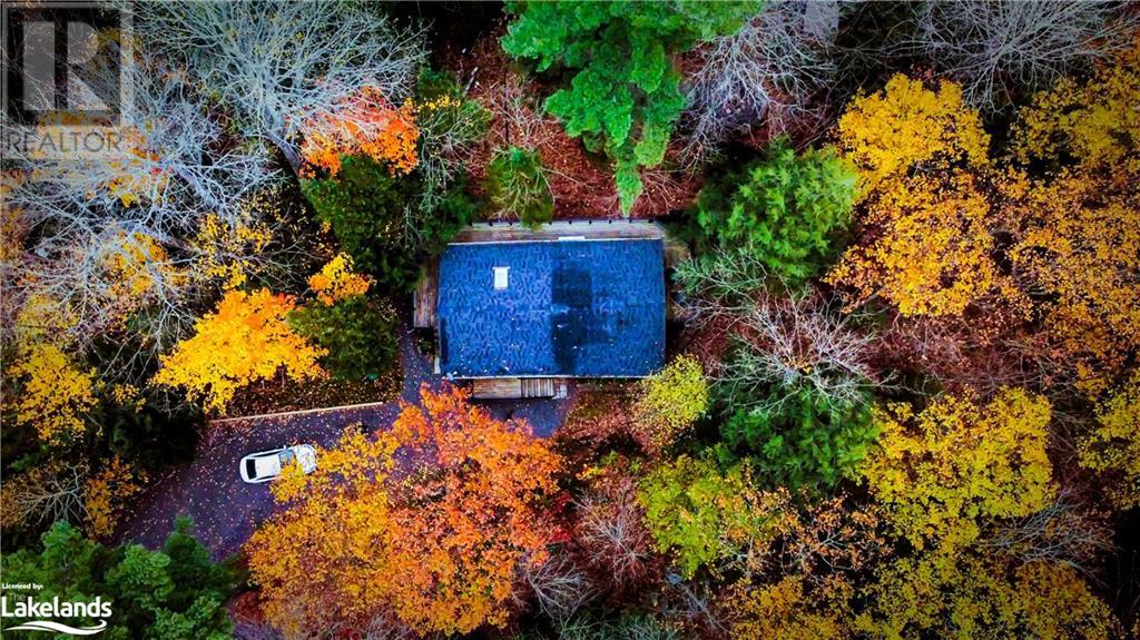 17 Wildwood Lane Lane, Rosseau, Ontario P0C 1J0 (26572628)