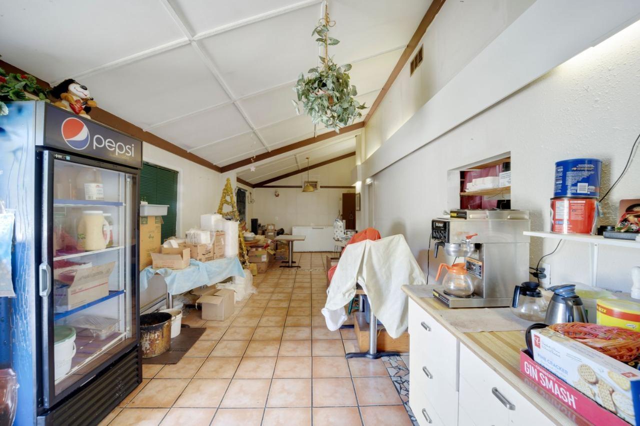 16070 Highway 3a, Crawford Bay / Riondel, British Columbia  V0B 1E0 - Photo 52 - 2475246