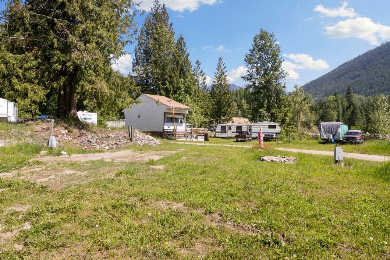 16070 Highway 3a, Crawford Bay / Riondel, British Columbia  V0B 1E0 - Photo 72 - 2475246