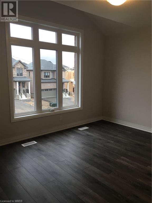 457 Robert Woolner Street, Ayr, Ontario N0B 1E0 (26573501) Royal