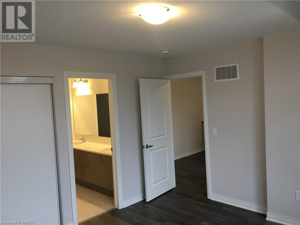 457 Robert Woolner Street, Ayr, Ontario N0B 1E0 (26573501) Royal