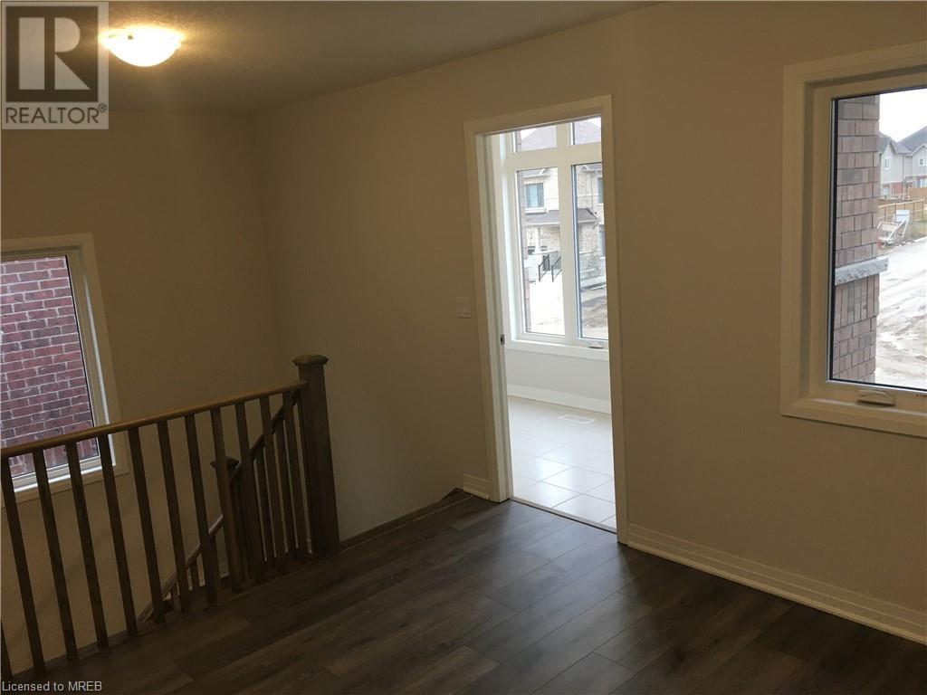 457 Robert Woolner Street, Ayr, Ontario N0B 1E0 (26573501) Royal