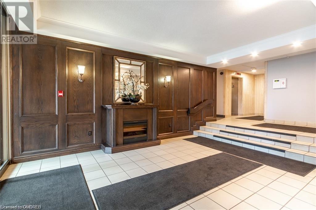 1225 North Shore Boulevard E Unit# 605, Burlington, Ontario  L7S 1Z6 - Photo 3 - 40547108