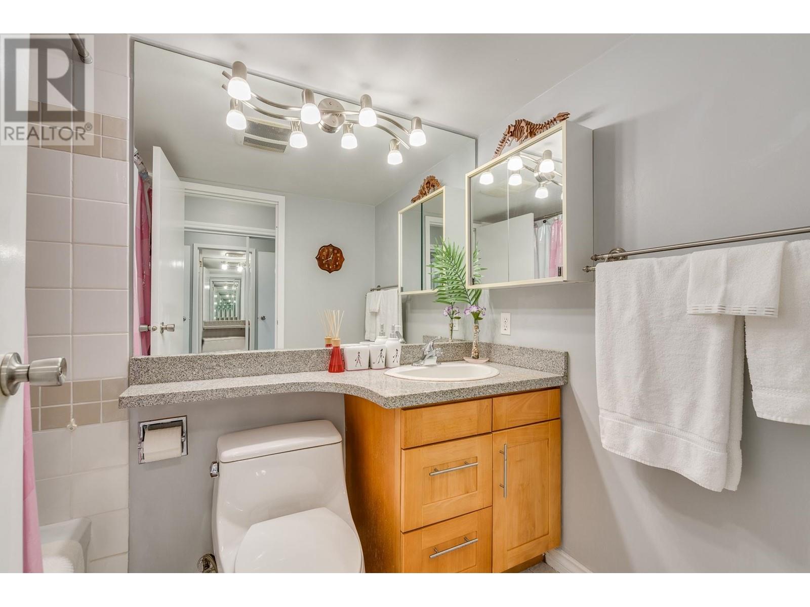 2107 3980 Carrigan Court, Burnaby, British Columbia  V3N 4S6 - Photo 9 - R2854888