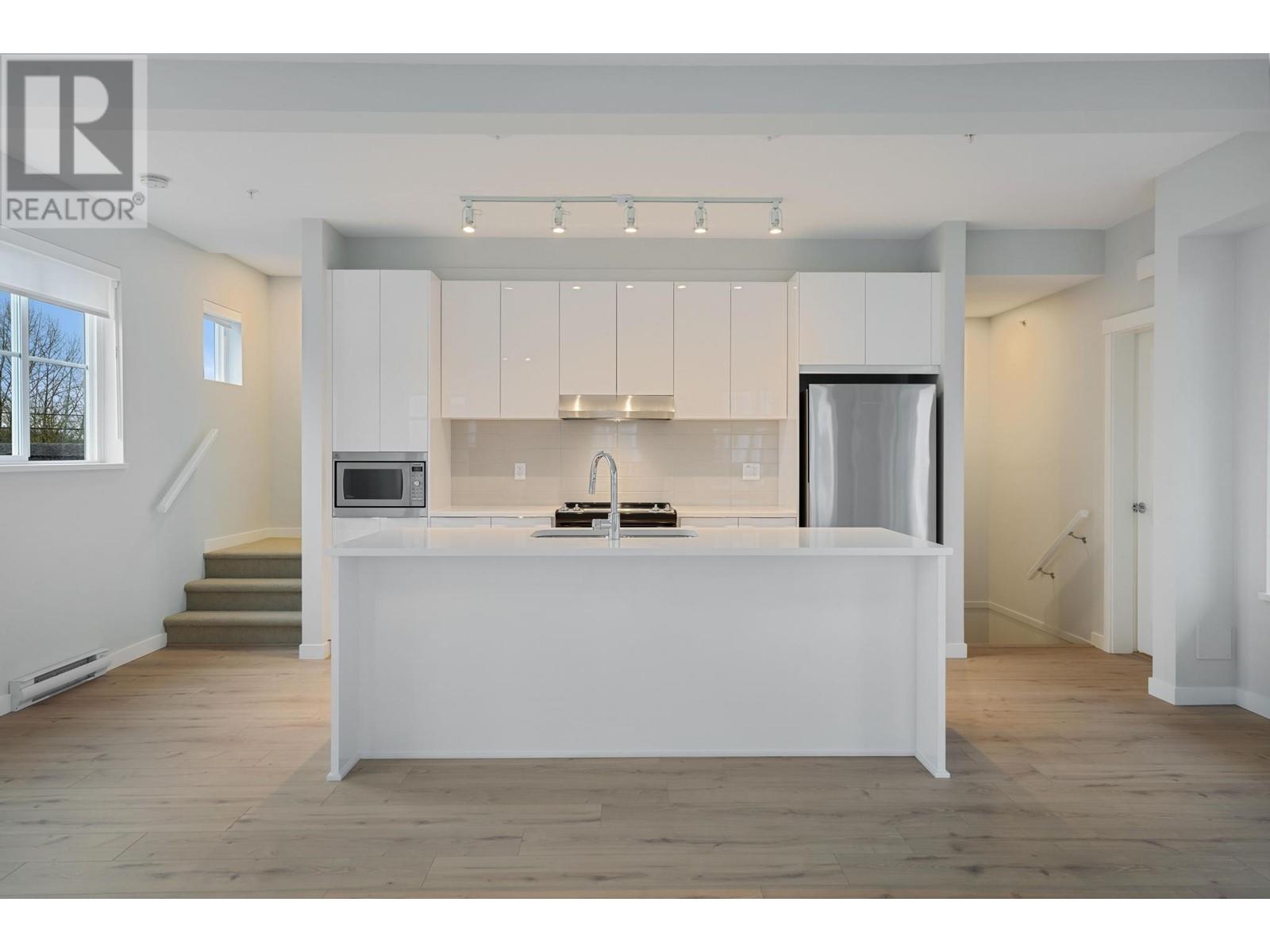 1076 11280 Pazarena Place, Maple Ridge, British Columbia  V0V 0V0 - Photo 11 - R2854895