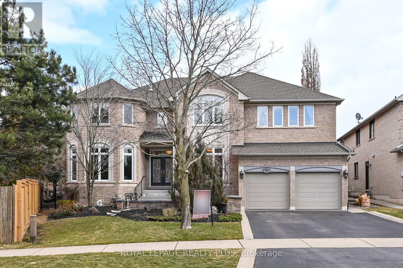 1076 Skyvalley Cres, Oakville, Ontario  L6M 3L2 - Photo 37 - W8108406