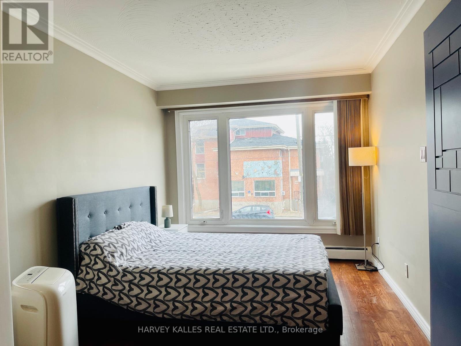 Main - 1538 Davenport Road, Toronto, Ontario  M6H 2J1 - Photo 13 - W8108660