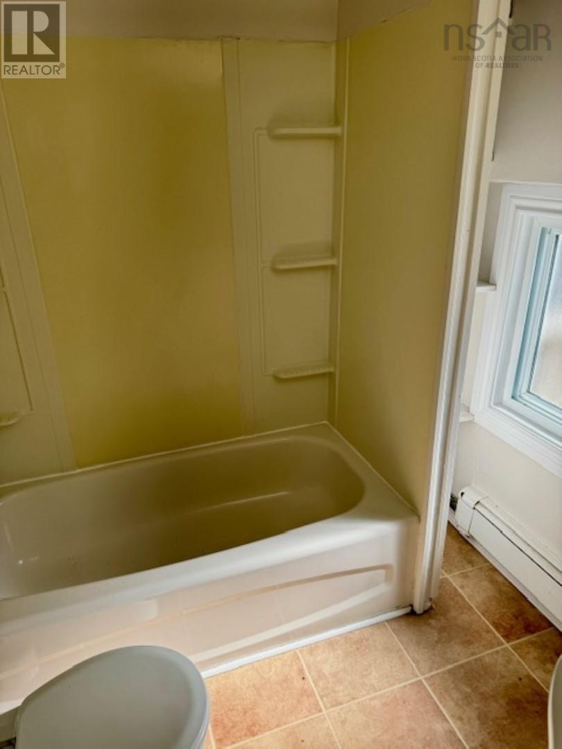 410 St Margarets Bay Road, Armdale, Nova Scotia  B3N 1K1 - Photo 13 - 202403739