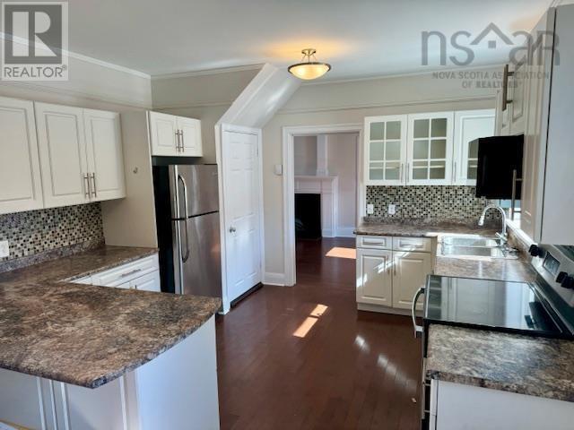 410 St Margarets Bay Road, Armdale, Nova Scotia  B3N 1K1 - Photo 7 - 202403739