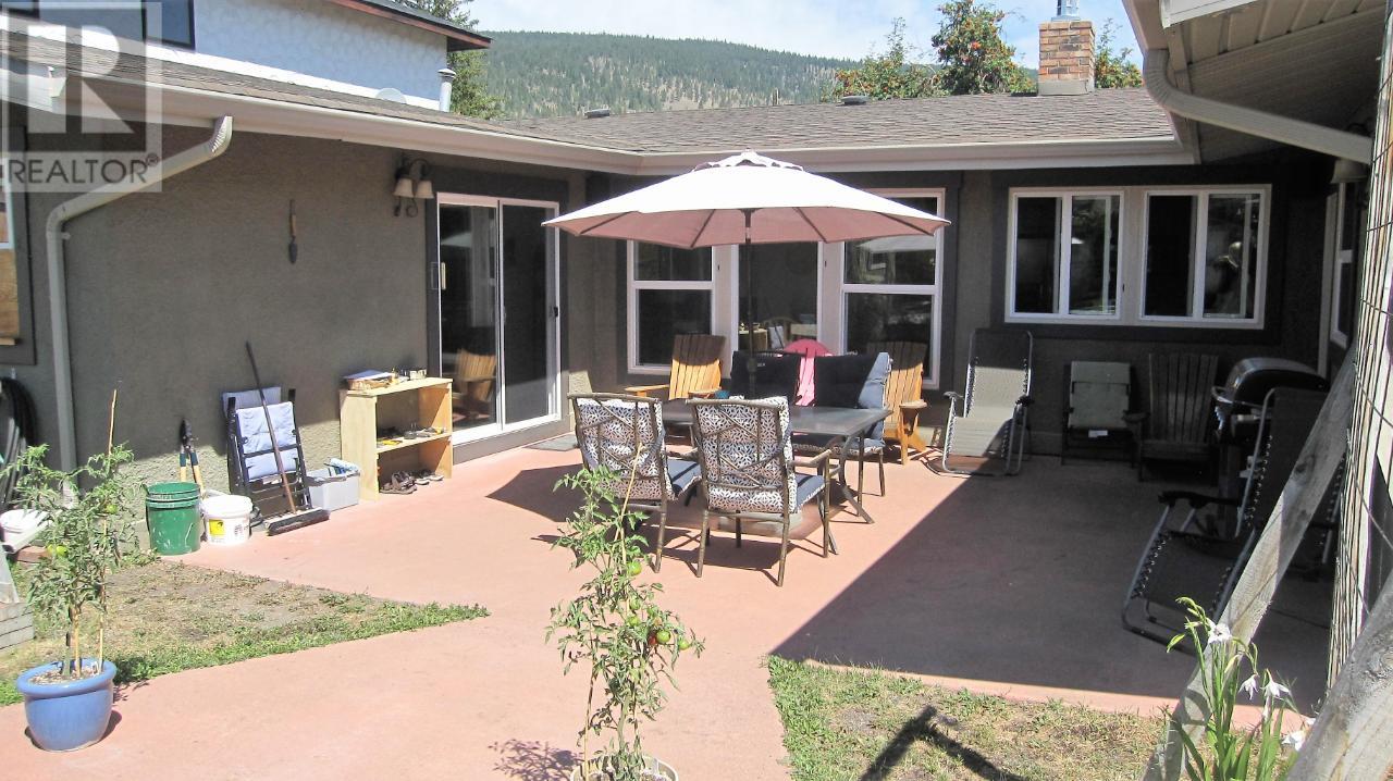 1898 Langley Road, Merritt, British Columbia  V1K 1B8 - Photo 40 - 177015