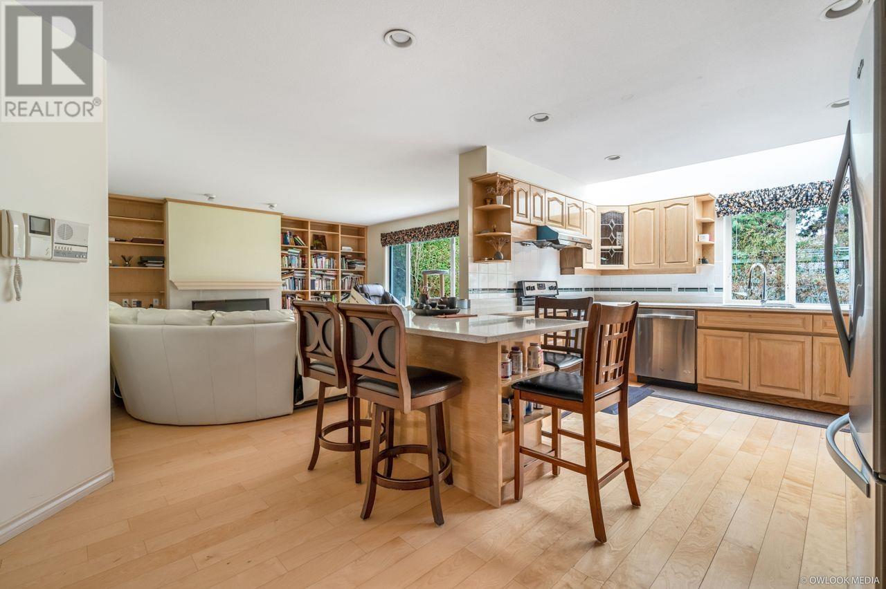 5526 Cornwall Drive, Richmond, British Columbia  V7C 5M8 - Photo 10 - R2854274