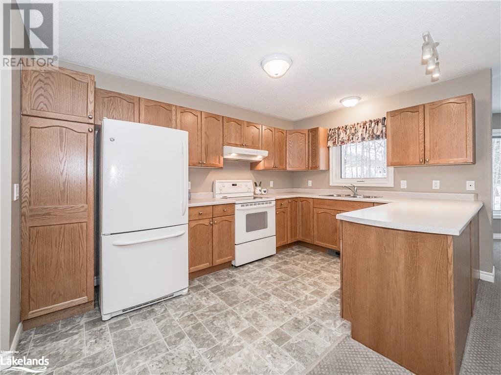 10 Palmer Court, Bracebridge, Ontario  P1L 1K5 - Photo 14 - 40547980