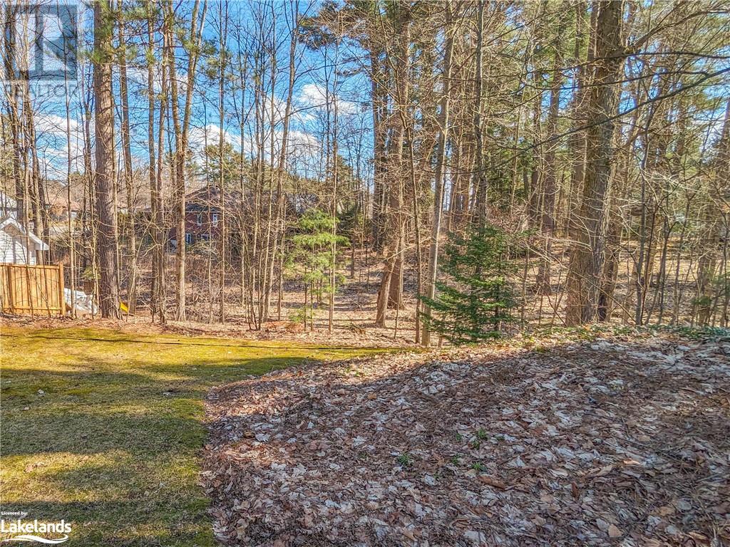 10 Palmer Court, Bracebridge, Ontario  P1L 1K5 - Photo 4 - 40547980