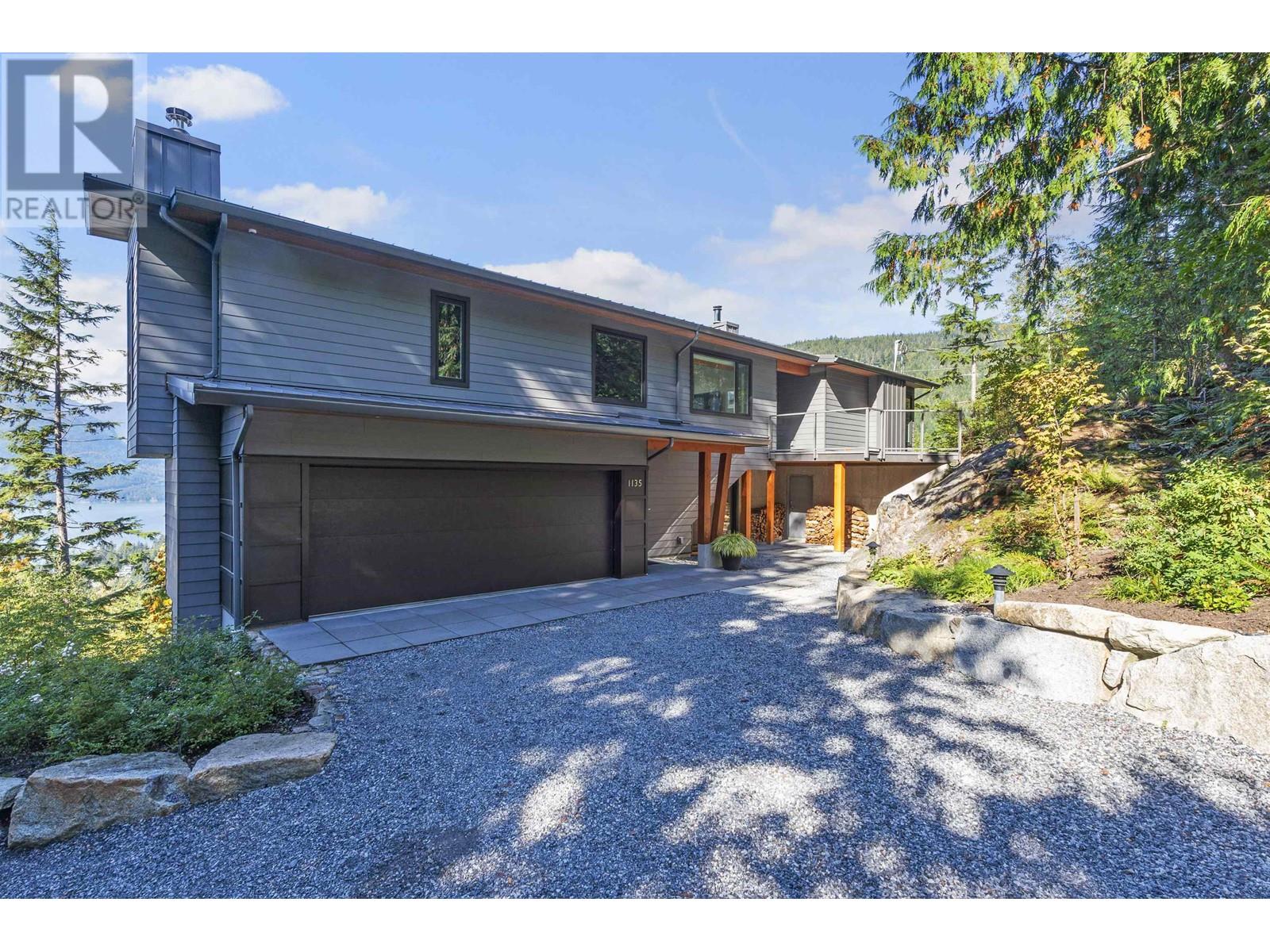1135 Copper Drive, Britannia Beach, British Columbia  V8B 1J2 - Photo 1 - R2854766
